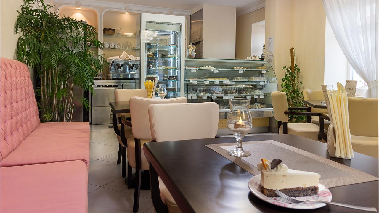 Hotel Maroon ซาเกร็บ ภายนอก รูปภาพ